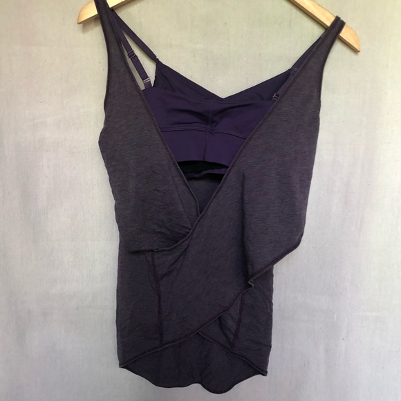 Lululemon Twist & Turn Tank w/ Built in Bra - Picture 5 of 7